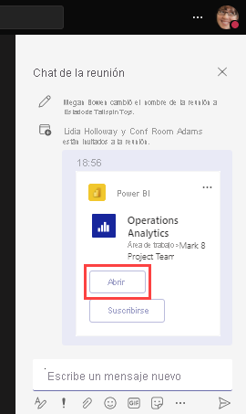 Captura de pantalla del panel de chat en Teams con un mensaje que muestra el botón Abrir resaltado.