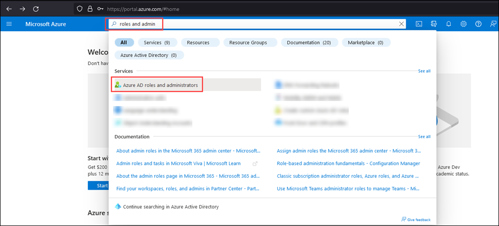 Captura de pantalla que muestra los roles y administradores de Microsoft Entra en los resultados de búsqueda de la página principal de Azure Portal.