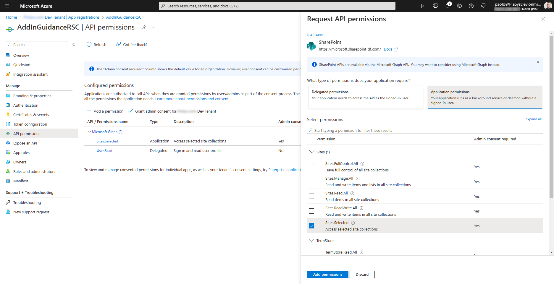 La interfaz de usuario de Microsoft Entra al configurar el permiso de aplicación Sites.Selected para una aplicación a través de SharePoint Online.