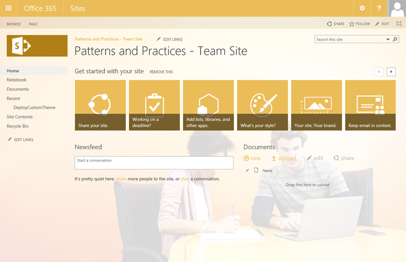 Un sitio de SharePoint con un tema de Office 365.