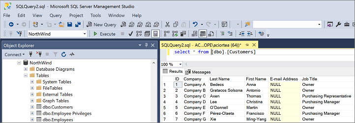 Captura de pantalla en la que se muestra la validación en SQL Server Management Studio.