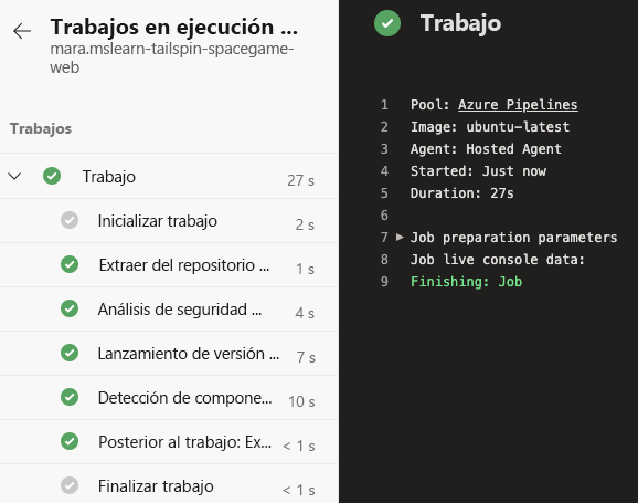 Captura de pantalla de Azure Pipelines en la que se muestra la salida de la configuración de compilación inicial.