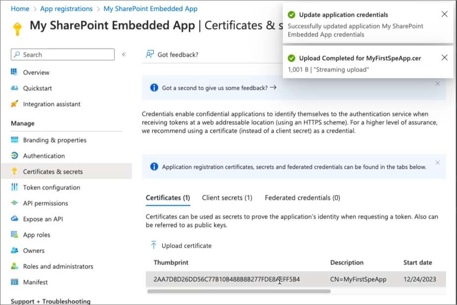 Captura de pantalla de la carga del certificado en la aplicación Microsoft Entra ID.