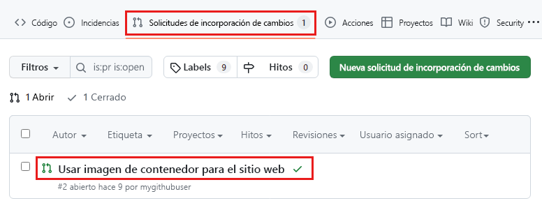 Captura de pantalla de GitHub que muestra la lista de solicitudes de incorporación de cambios abiertas en el repositorio.