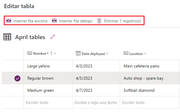 Captura de pantalla con una fila de tabla seleccionada; se han resaltado las nuevas opciones (Insertar fila encima, Insertar fila debajo y Eliminar registro)