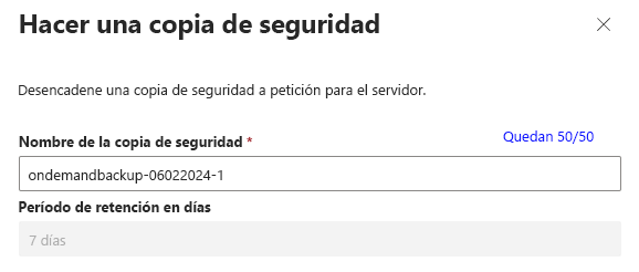 Recorte de pantalla del cuadro de diálogo Realizar copia de seguridad que solicita un nombre de copia de seguridad y un período de retención.