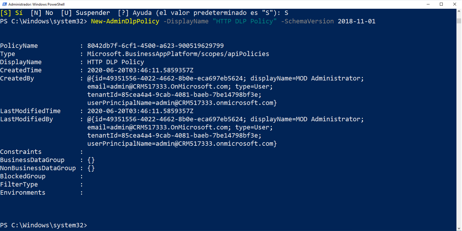 Captura de pantalla de los resultados de PowerShell que muestran PolicyName, Type, DisplayName, CreatedTime, CreatedBy y otros atributos.