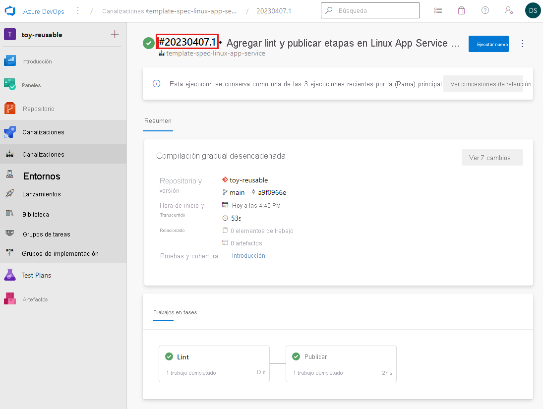 Captura de pantalla de Azure Pipelines que muestra una ejecución correcta de la canalización y resalta el número de compilación.