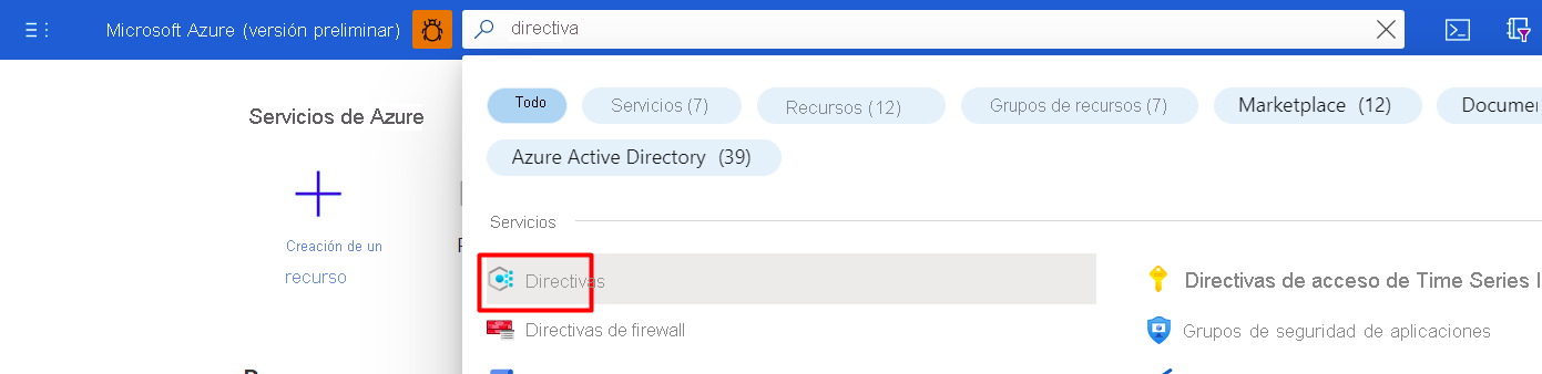 Captura de pantalla que muestra cómo asignar un área de trabajo personalizada a través de Azure Policy.