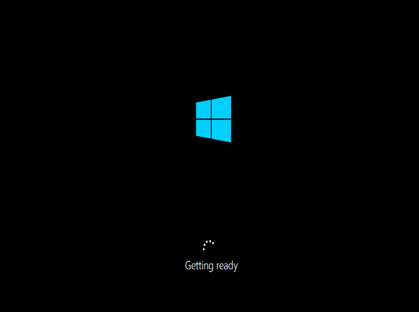 Captura de pantalla de la VM de Windows Server 2012 R2 mostrando el mensaje: Preparándose.