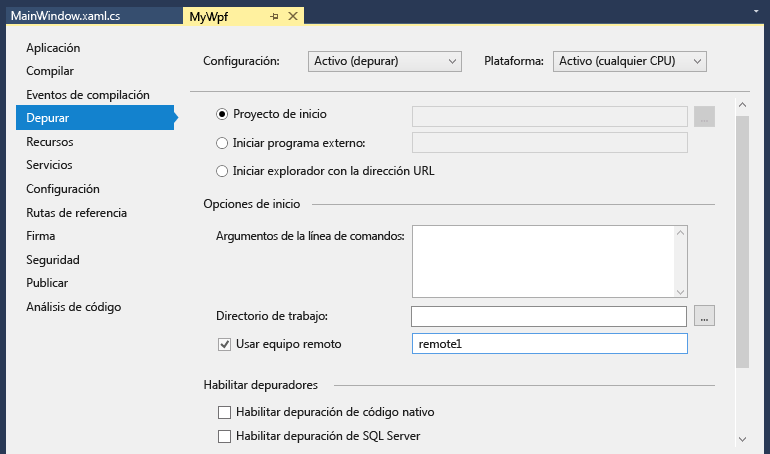 Captura de pantalla de la pestaña Depurar de las propiedades del proyecto de Visual Studio. La propiedad Usar máquina remota se establece en 