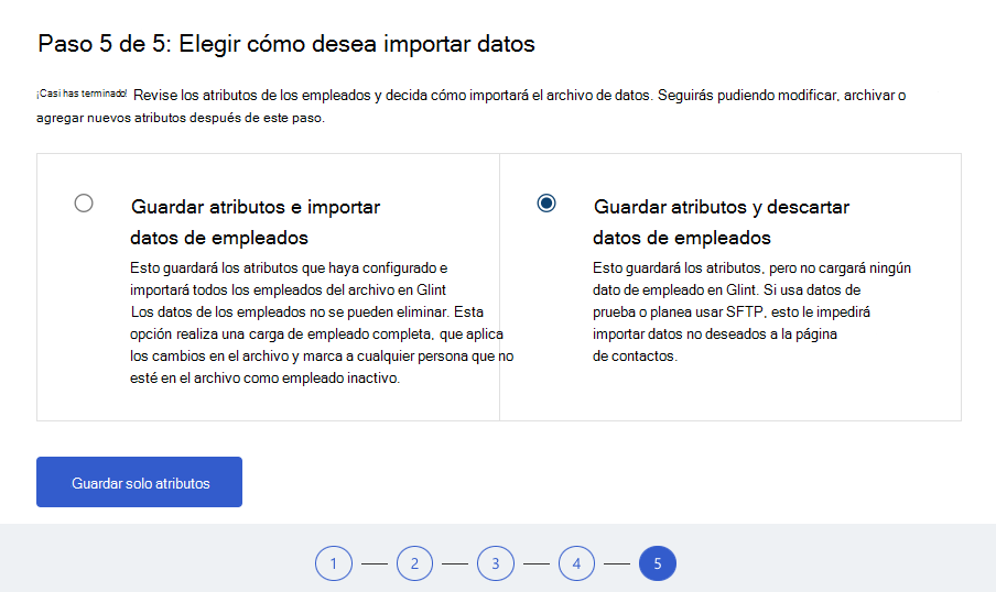 Captura de pantalla del paso 5 para confirmar las opciones de importación de datos y atributos.