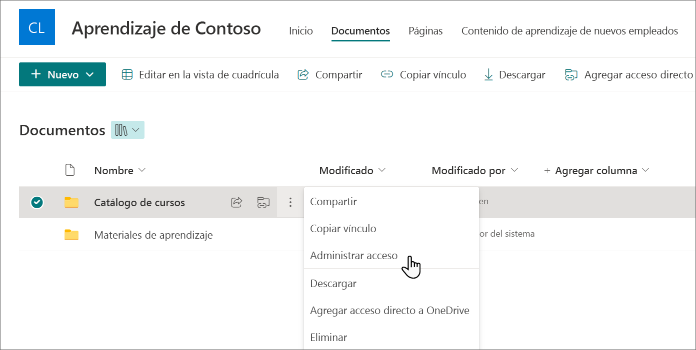 Captura de pantalla de una carpeta seleccionada en el repositorio de contenido de aprendizaje con el cursor sobre Administrar acceso.