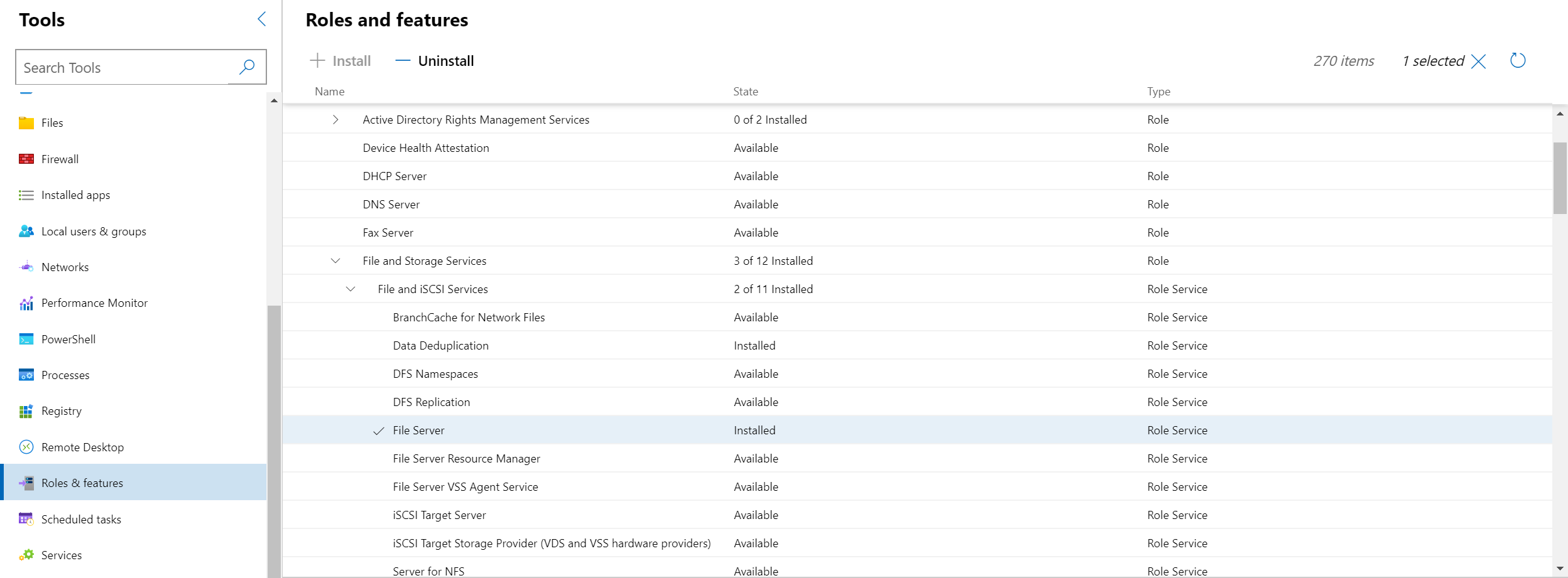 Captura de pantalla de roles y características que muestran el rol Servicios de iSCSI y archivo seleccionado