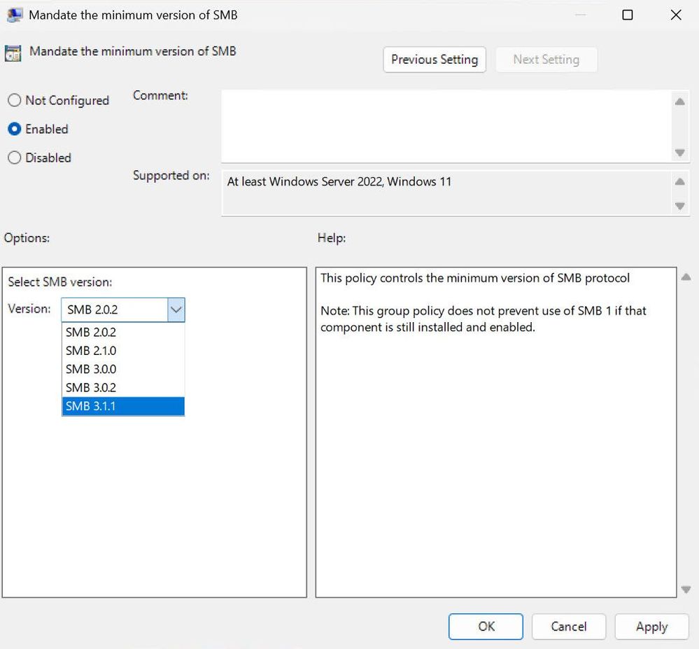 Captura de pantalla del editor de directivas de grupo y la lista desplegable de la versión de SMB.