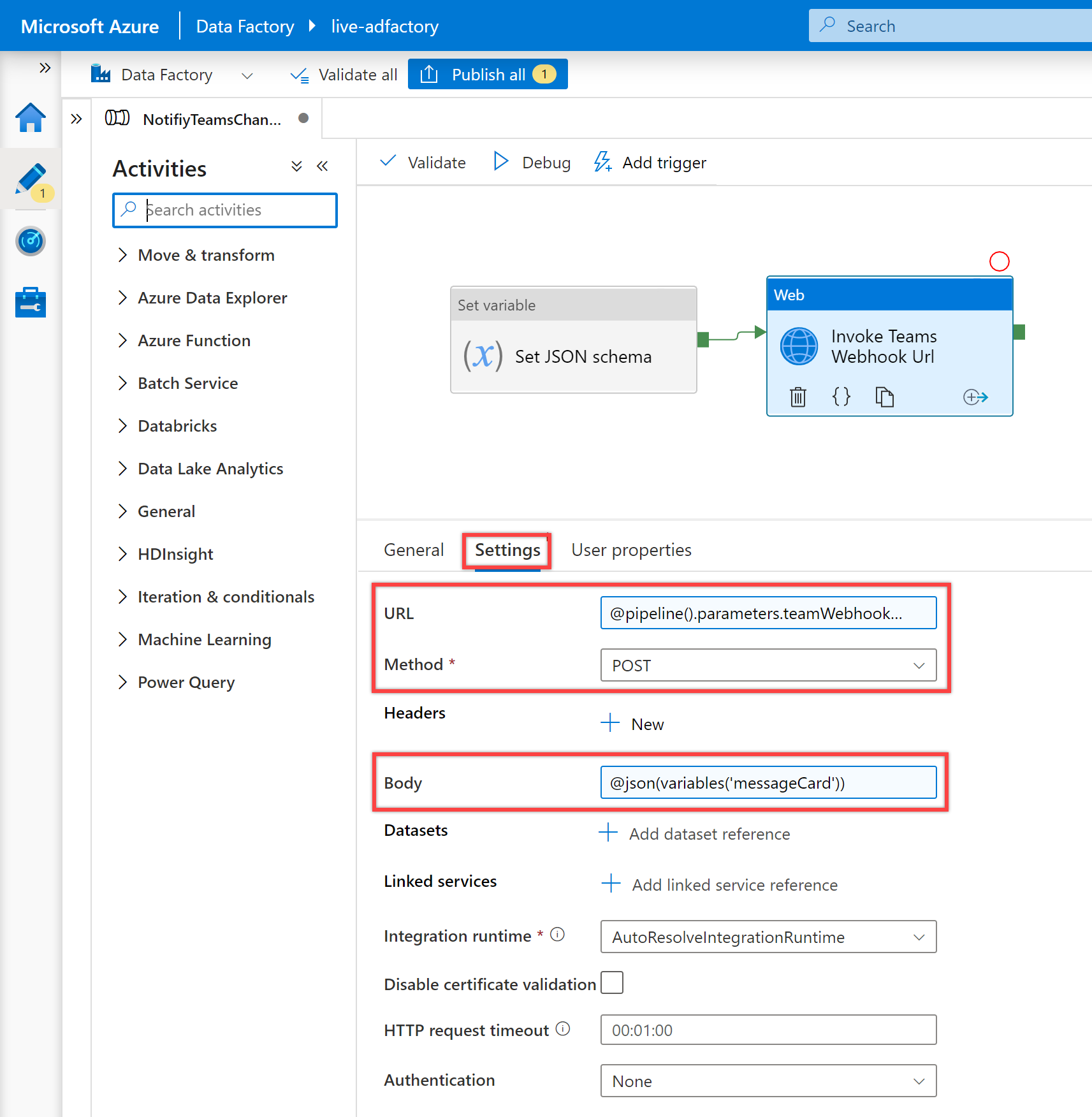 Se muestra el panel Configuración de la actividad "Web".