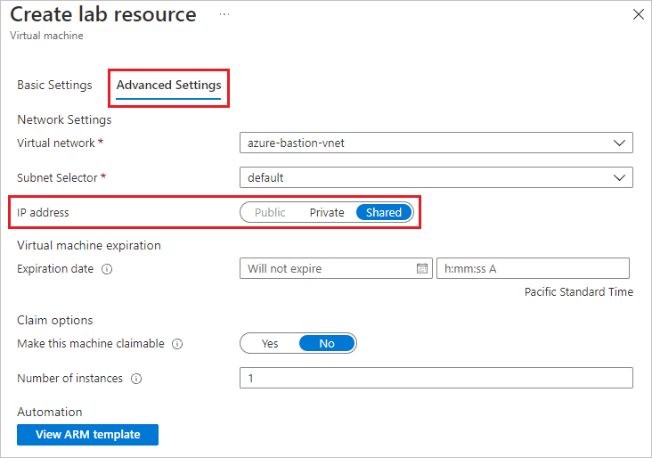 Captura de pantalla que muestra la configuración de IP compartida en Configuración avanzada al crear una máquina virtual.