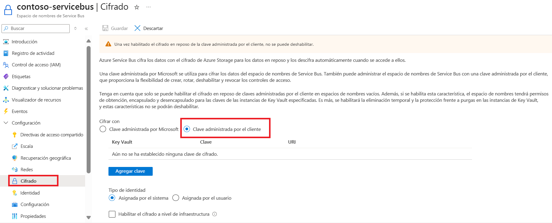 Captura de pantalla que muestra cómo habilitar una clave administrada por el cliente.