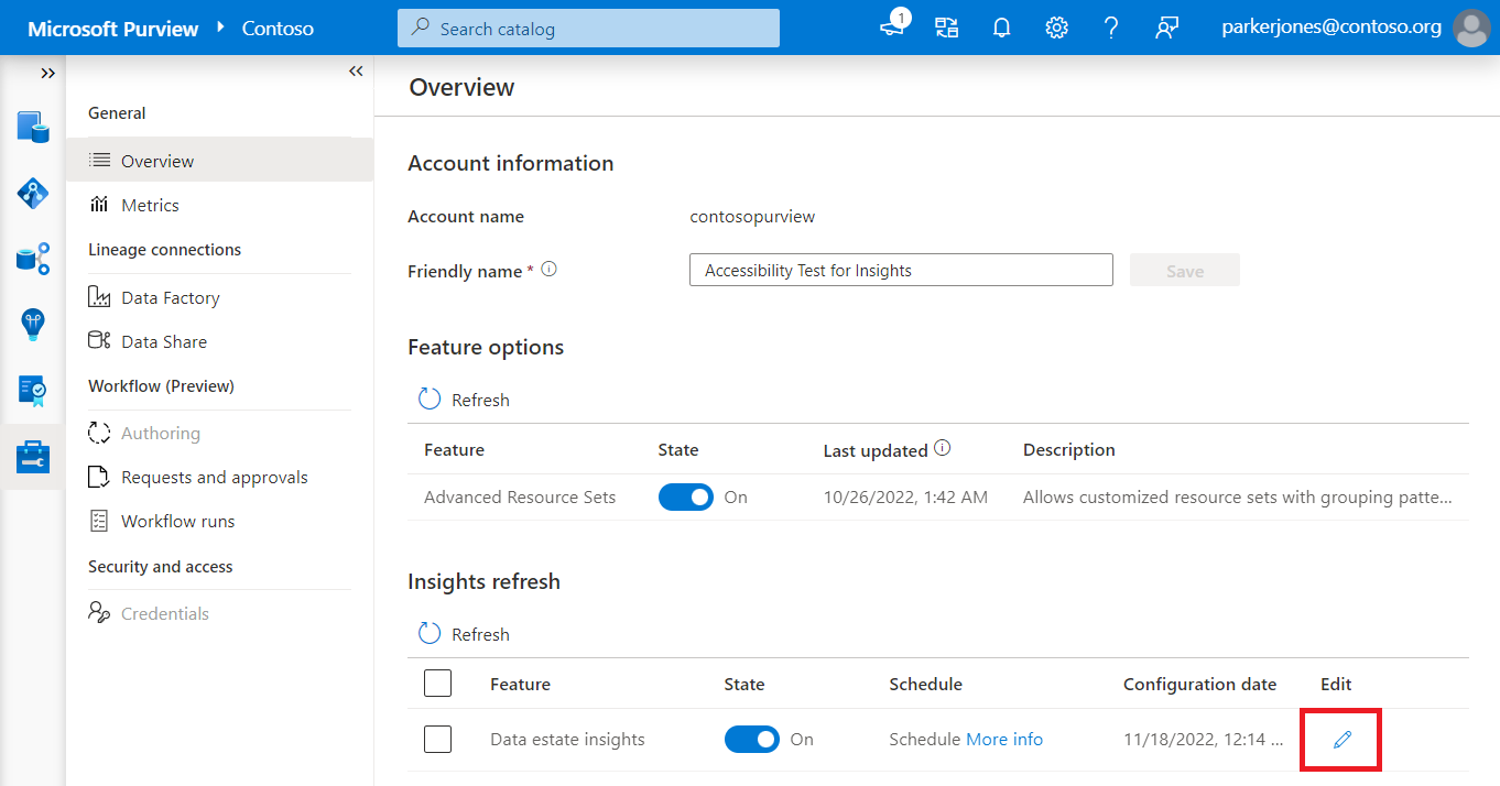 Captura de pantalla de la ventana Información general de la sección Administración del portal de gobernanza de Microsoft Purview con el lápiz de edición en la fila Data Estate Insights resaltada.