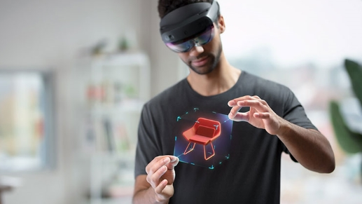 HoloLens 2 Development Edition.