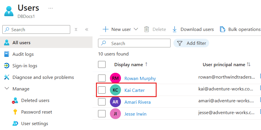 Capture d’écran de la liste des utilisateurs d’un locataire Microsoft Entra ID avec un exemple d’utilisateur mis en surbrillance.