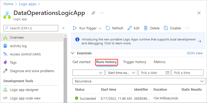 Capture d’écran montrant un workflow Consommation et la page Vue d’ensemble avec l’option sélectionnée pour Historique des exécutions.