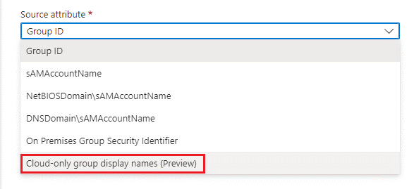 Capture d’écran montrant la liste déroulante Attribut source des revendications de groupe, avec l’option de configuration des seuls noms de groupe cloud sélectionnés.