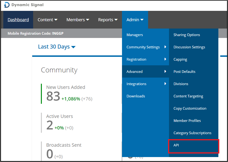 Capture d’écran de la console d’administration Dynamic Signal. Advanced est mis en évidence dans le menu Admin. Le menu Advanced est également visible, avec API mis en évidence.