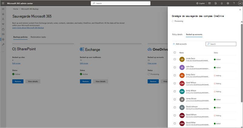 Capture d’écran montrant comment ajouter des comptes d’utilisateur à la stratégie de sauvegarde OneDrive existante dans le Centre d’administration Microsoft 365.