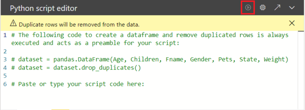 Capture d’écran montrant l’éditeur de script Python avec les commentaires initiaux.