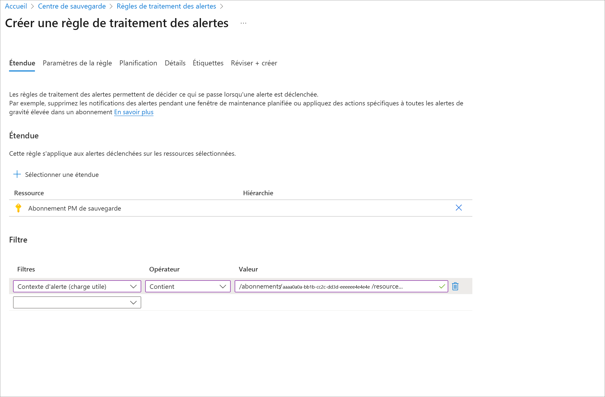 Capture d’écran montrant la portée spécifiée de la règle de traitement des alertes.