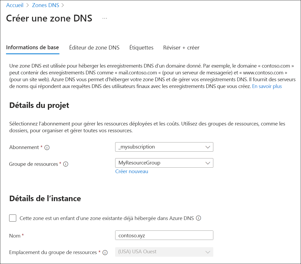 Capture d’écran de la page Créer une zone DNS montrant les paramètres utilisés dans ce tutoriel pour créer une zone DNS parente.