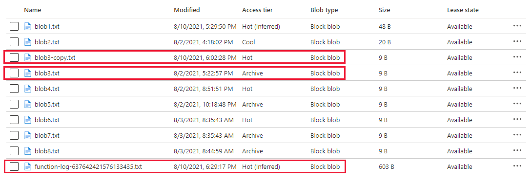 Capture d’écran montrant l’objet blob d’origine dans le niveau Archive, l’objet blob réactivé dans le niveau chaud et l’objet blob de journal écrit par le gestionnaire d’événements.