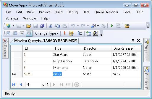 Capture d’écran de la fenêtre Microsoft Visual Studio, qui affiche un tableau permettant d’entrer des informations sur les films, notamment l’ID, le titre, le directeur et la date de publication.