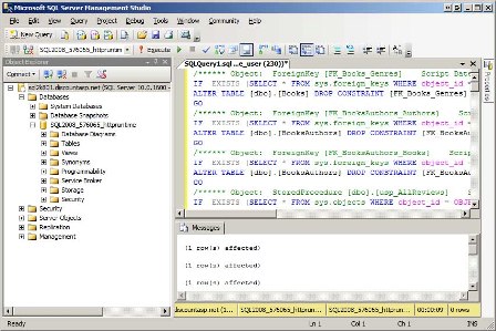 Capture d’écran de la fenêtre Microsoft SQL Server Management Studio, qui montre les commandes de fichier de script exécutées sur le serveur de production.