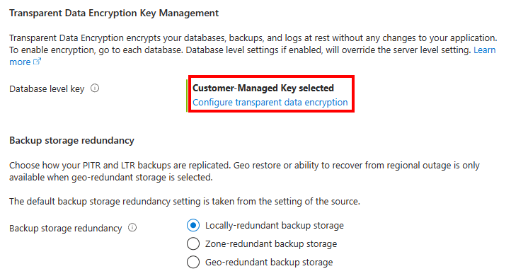 Capture d’écran du menu Copier la base de données du portail Azure avec la section Gestion de la clé du chiffrement transparent des données qui est développée.