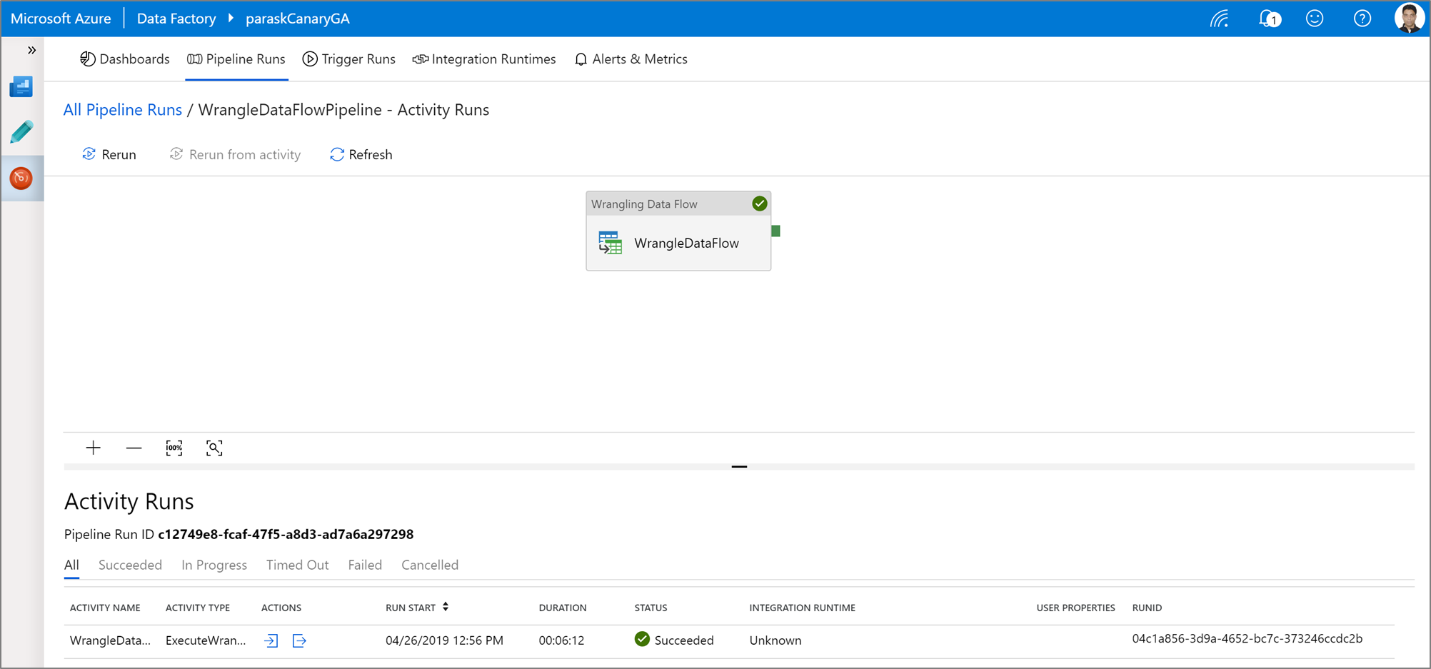 Capture d’écran montrant la sortie de l’exécution d’une activité de data wrangling Power Query déclenchée.