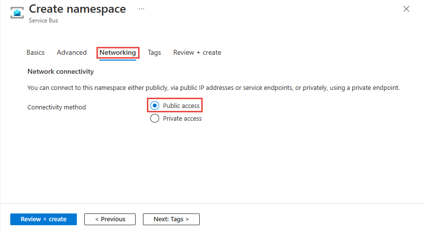 Capture d’écran montrant la page Mise en réseau de l’Assistant Création d’espaces de nom avec l’option Accès public sélectionnée.