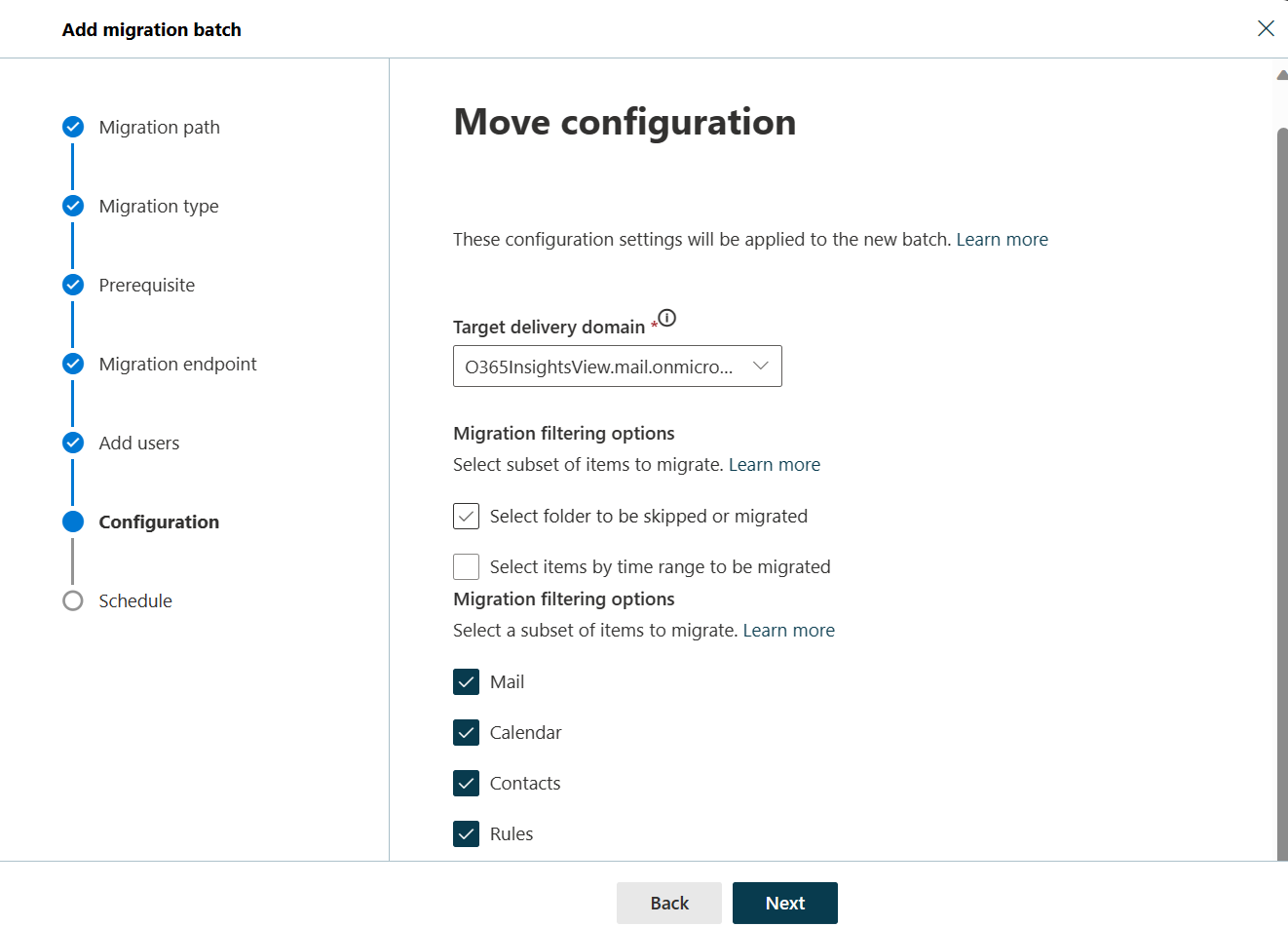 Capture d’écran de la boîte de dialogue Déplacer la configuration dans laquelle l’utilisateur peut sélectionner le domaine de remise cible. La boîte de dialogue affiche également les options de filtrage de migration avec les dossiers Courrier, Calendrier, Contacts et Règles tous activés.