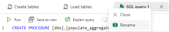 Capture d’écran des onglets au-dessus de l’écran de l’éditeur, montrant où cliquer avec le bouton droit sur la requête et sélectionner Renommer.