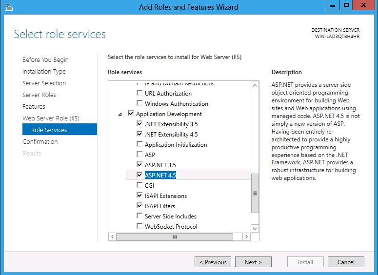 Capture d’écran de la liste des fonctionnalités role Services avec un point S P point NET 4 point 5 case activée ed et mis en surbrillance.