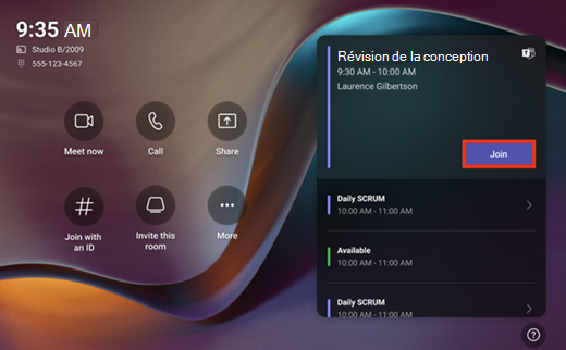 Capture d’écran montrant Salles Microsoft Teams. Des exemples d’informations sur la réunion s’affichent à l’écran avec un bouton Rejoindre.