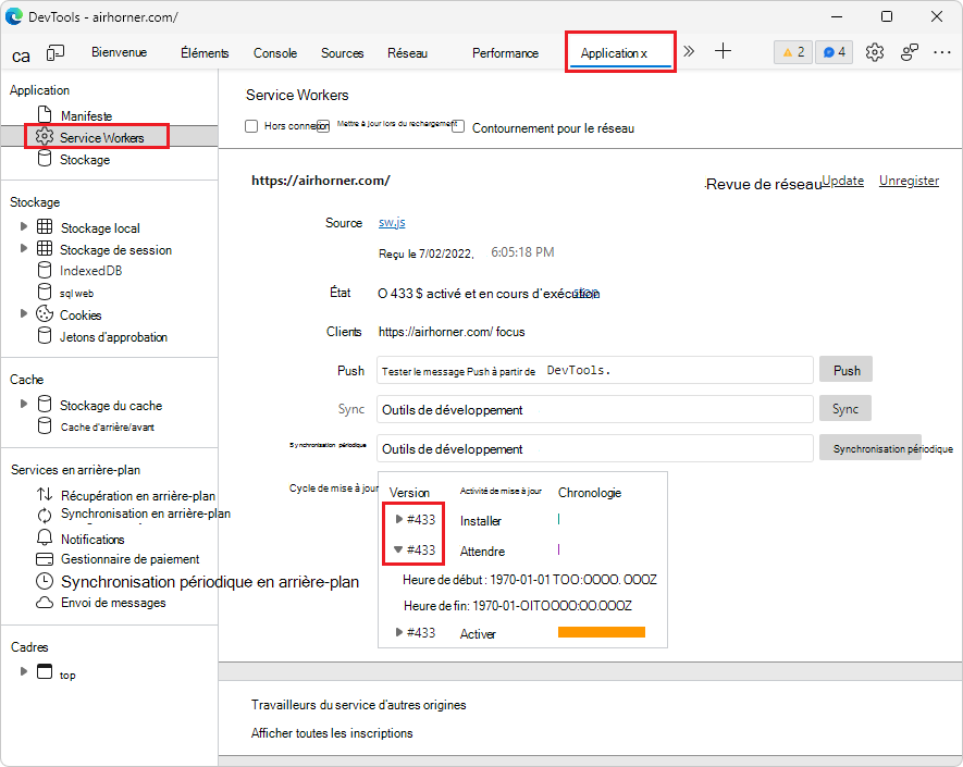 Les icônes de la section Service Workers de l’outil Application étant désormais alignées, les icônes Développer/Réduire sont désormais entièrement visibles