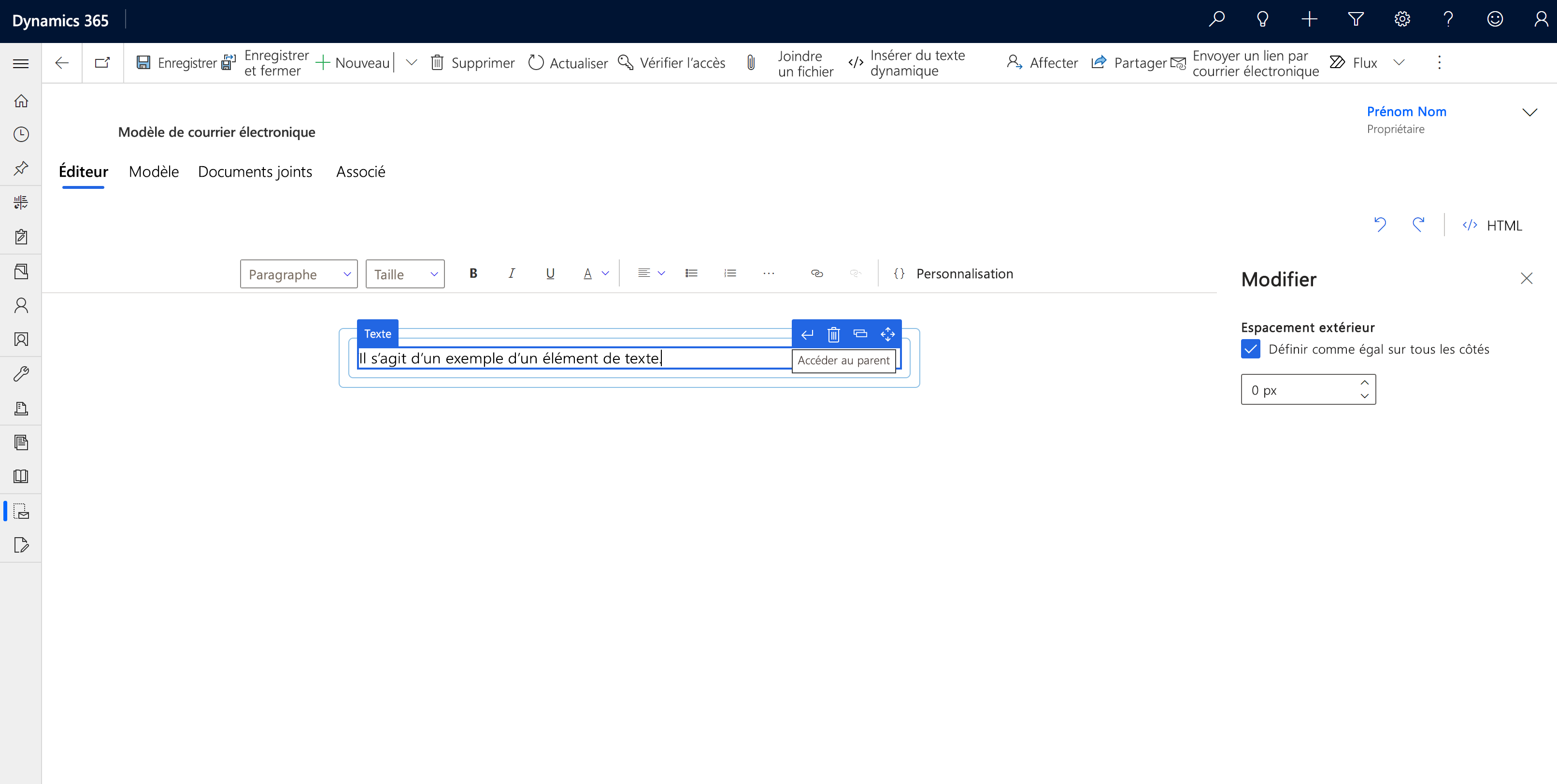 Capture d’écran de la page de l’éditeur de modèle d’e-mail, avec l’appel Accéder au parent.