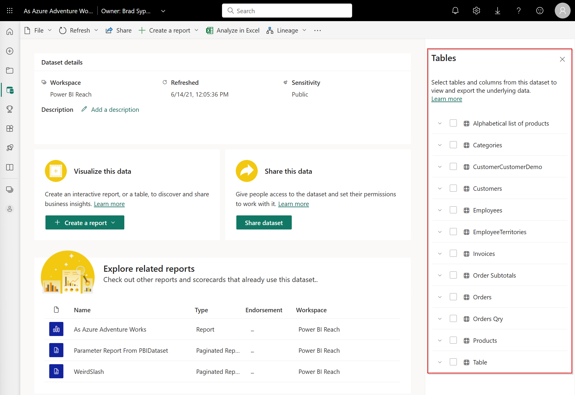 Capture d’écran du panneau latéral Tables sur la page détails du modèle sémantique.