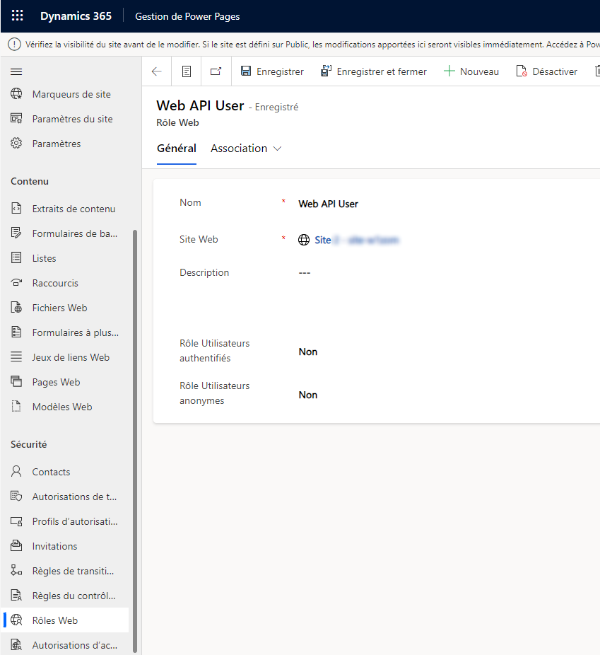 Ajouter le rôle Web de l’utilisateur de l’API Web.