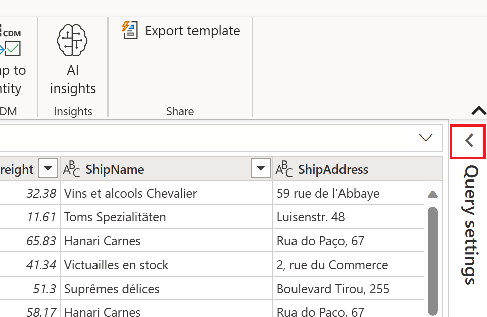 Capture d'écran de la section supérieure droite de l'éditeur Power Query avec l'icône d'ouverture des paramètres de requête mise en évidence.