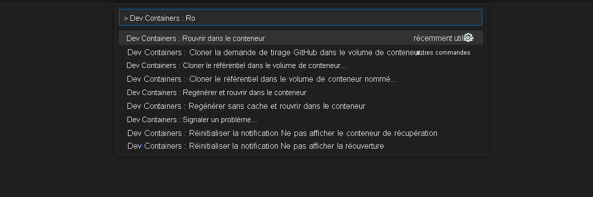 Capture d’écran de l’option de palette de commandes pour ré-ouvrir le dossier actuel dans le contexte d’un containeur de développement.