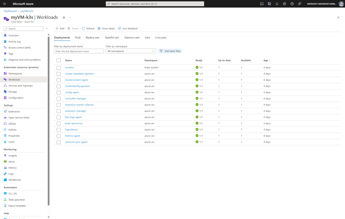 Capture d’écran de charges de travail AKS Edge Essentials Kubernetes Azure Arc dans le portail Azure.