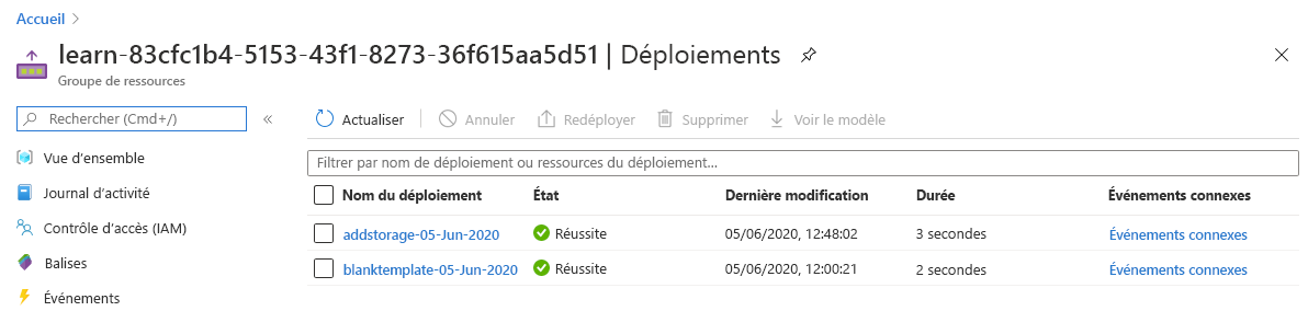 Capture d’écran de l’interface du portail Azure pour les déploiements avec deux déploiements listés et réussis.